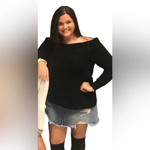 American Eagle AEO Off the Shoulder Black Sweater Size XL